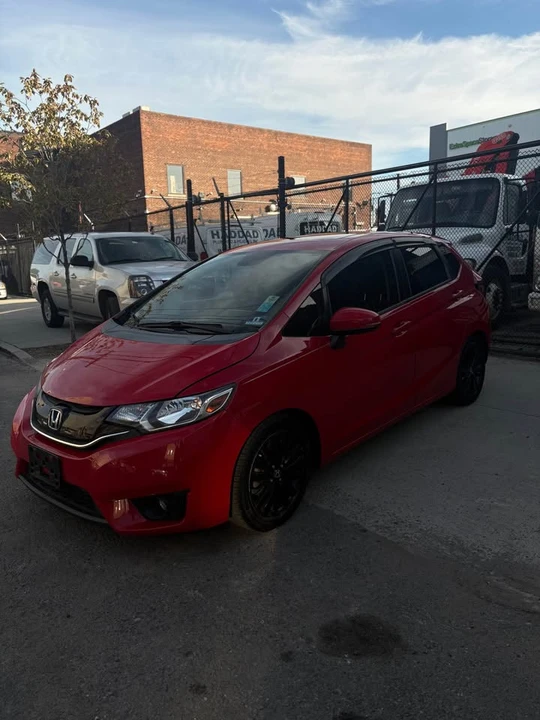 2015 Honda Fit - Image 2 of 13