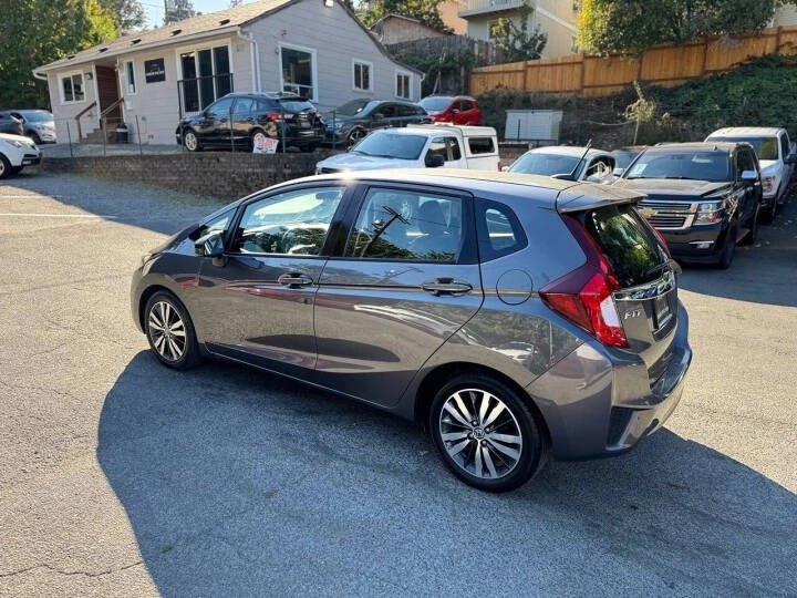 2015 Honda Fit - Image 10 of 18