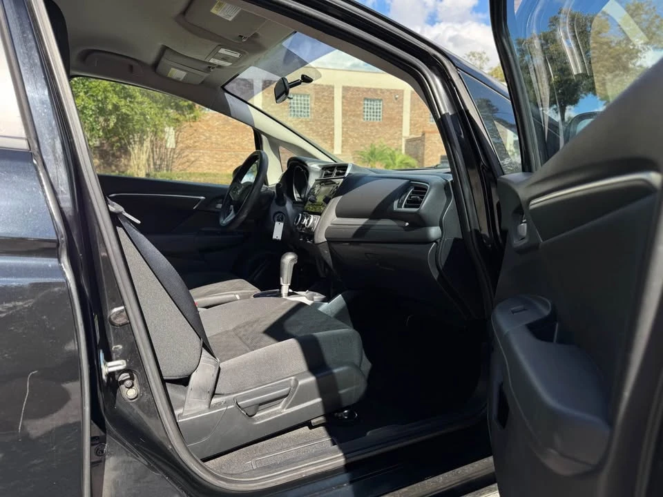 2015 Honda Fit - Image 10 of 20