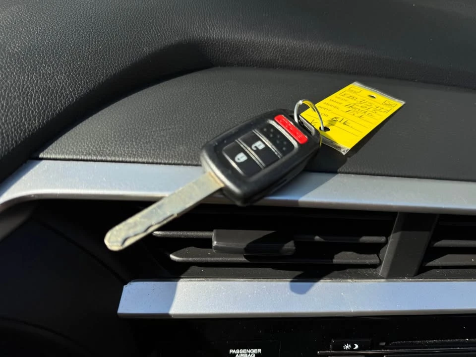 2015 Honda Fit - Image 15 of 20