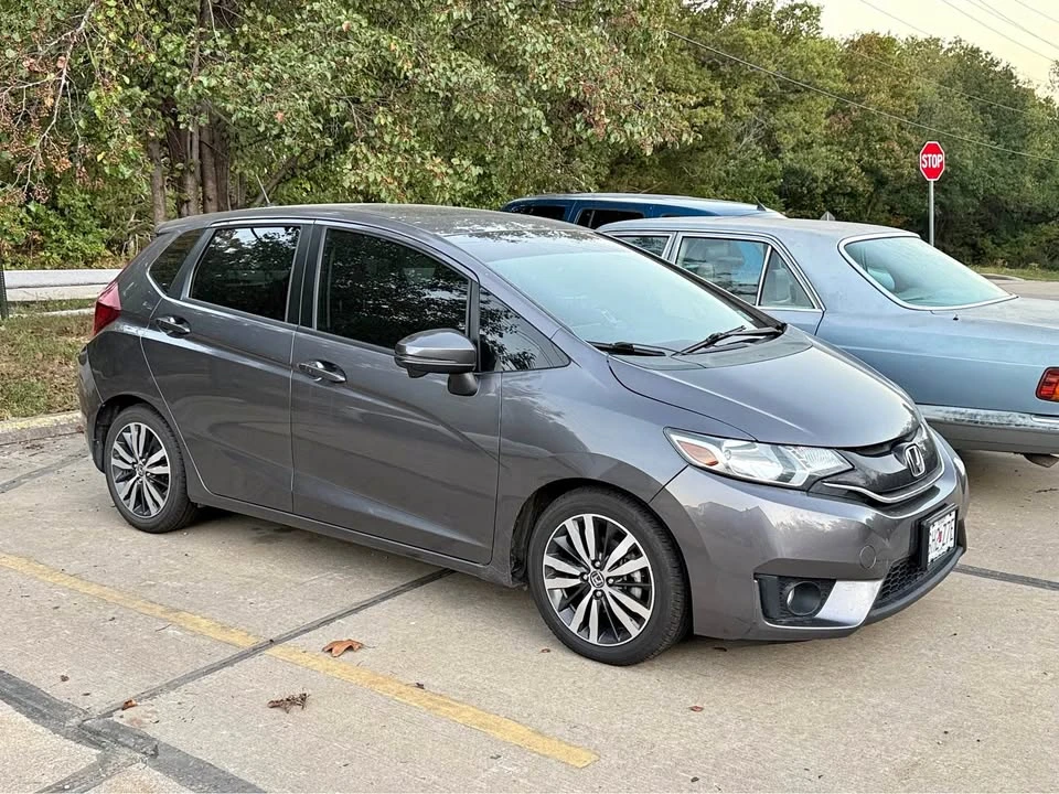 2015 Honda Fit - Image 2 of 18