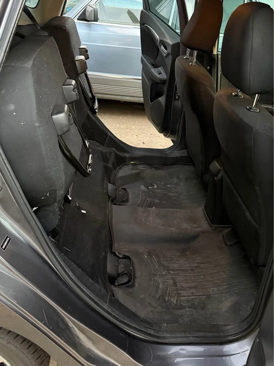 2015 Honda Fit - Image 10 of 18
