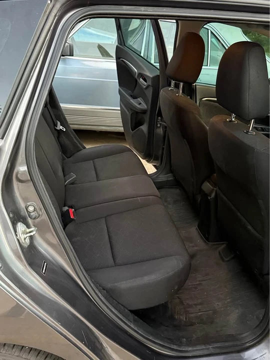 2015 Honda Fit - Image 9 of 18