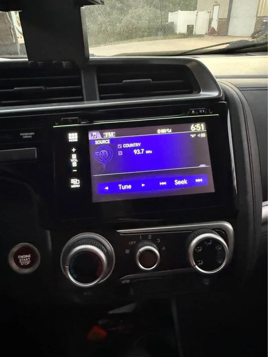 2015 Honda Fit - Image 14 of 18