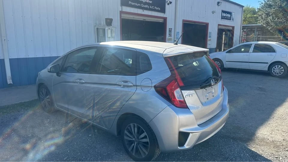2015 Honda Fit - Image 3 of 5