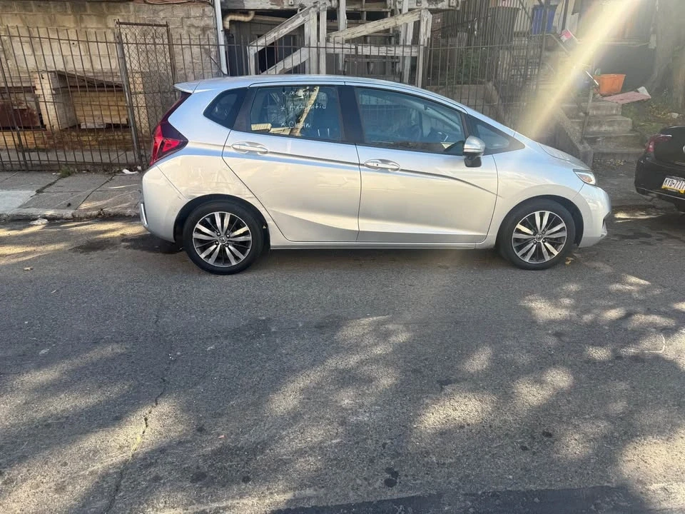 2015 Honda Fit - Image 5 of 15