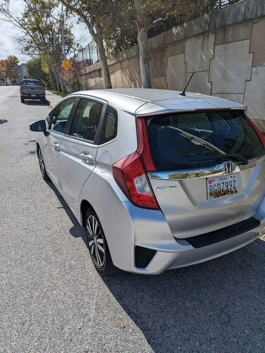 2015 Honda Fit - Image 6 of 10