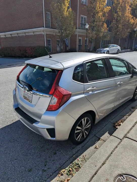 2015 Honda Fit - Image 4 of 10