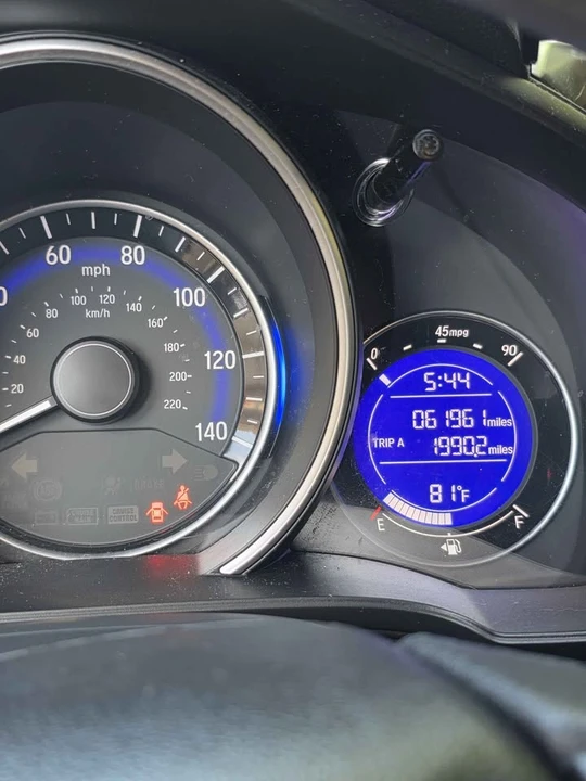 2015 Honda Fit - Image 9 of 12