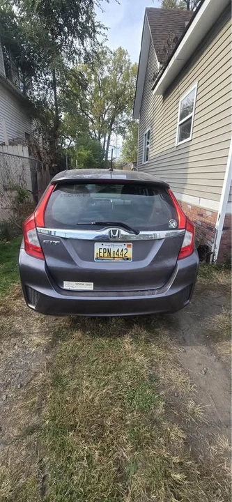 2015 Honda Fit - Image 2 of 9