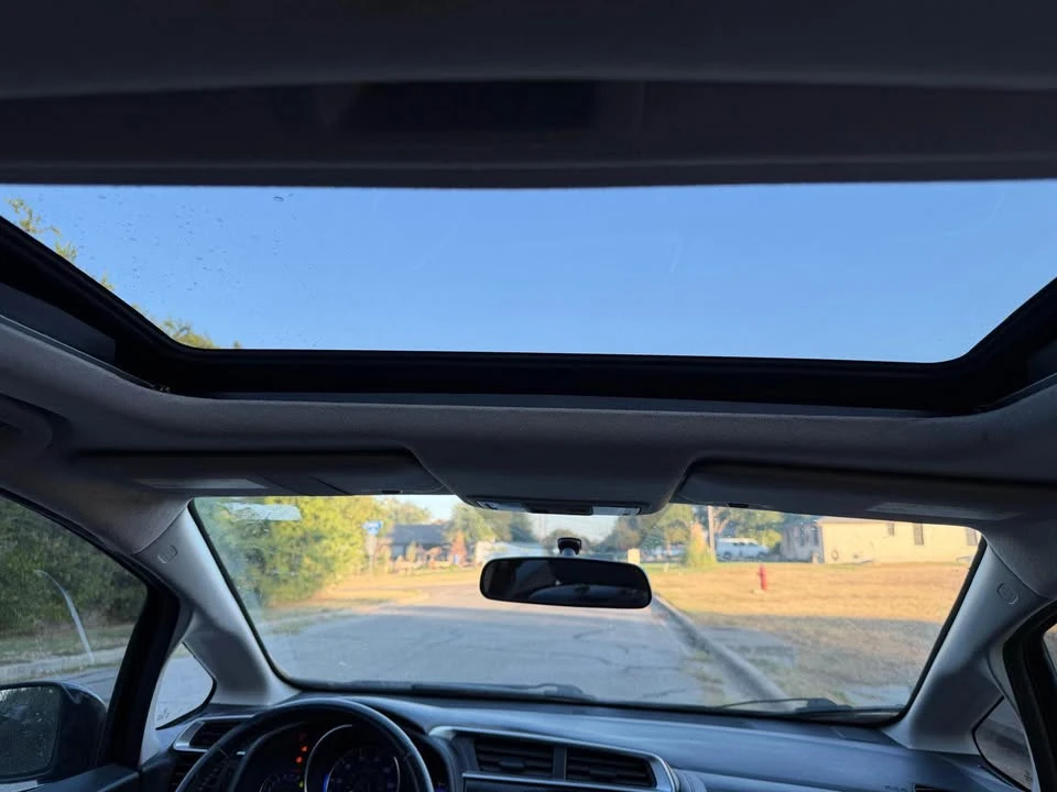 2015 Honda Fit - Image 10 of 12