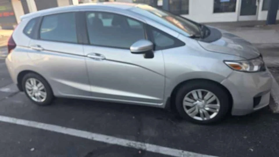 2015 Honda Fit - Image 11 of 16