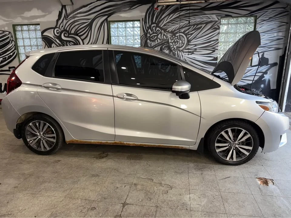 2015 Honda Fit - Image 2 of 9