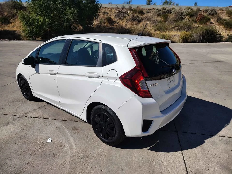 2015 Honda Fit - Image 4 of 7