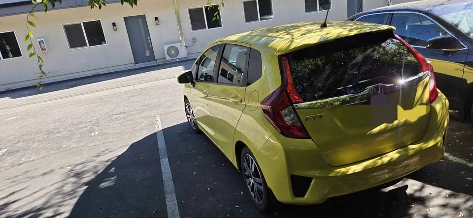 2015 Honda Fit - Image 4 of 9