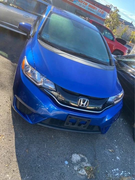 2015 Honda Fit - Image 9 of 11