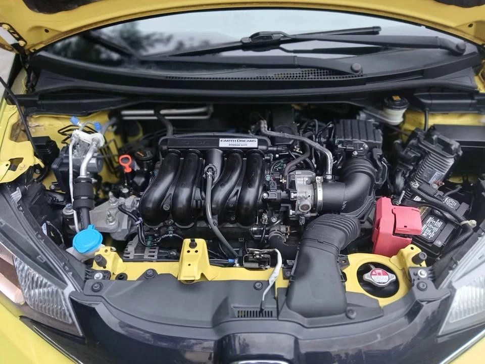 2015 Honda Fit - Image 15 of 16