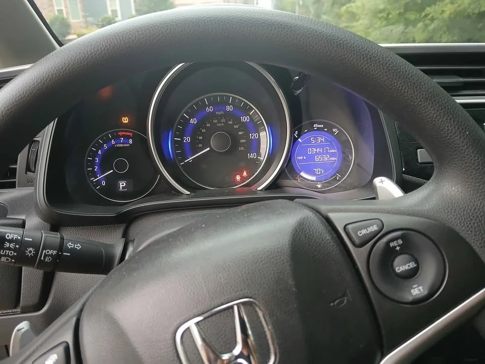 2015 Honda Fit - Image 10 of 16
