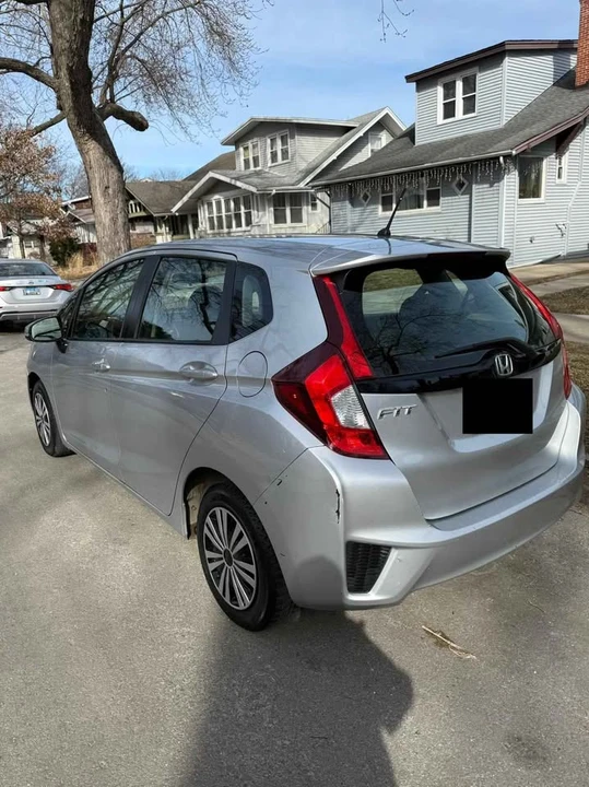 2015 Honda Fit - Image 5 of 16