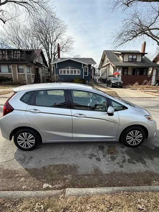 2015 Honda Fit - Image 2 of 16
