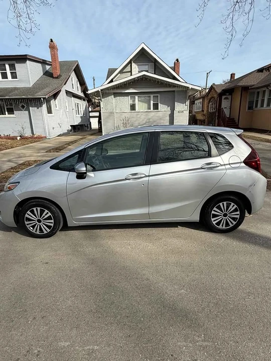 2015 Honda Fit - Image 6 of 16