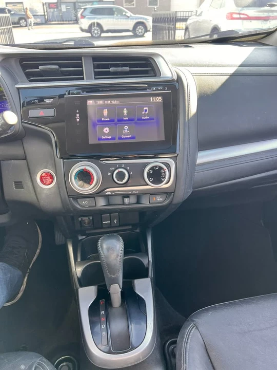 2015 Honda Fit - Image 13 of 19