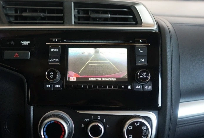 2015 Honda Fit - Image 10 of 11
