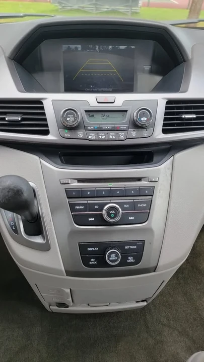 2015 Honda Odyssey - Image 9 of 15