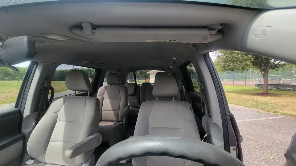 2015 Honda Odyssey - Image 11 of 15