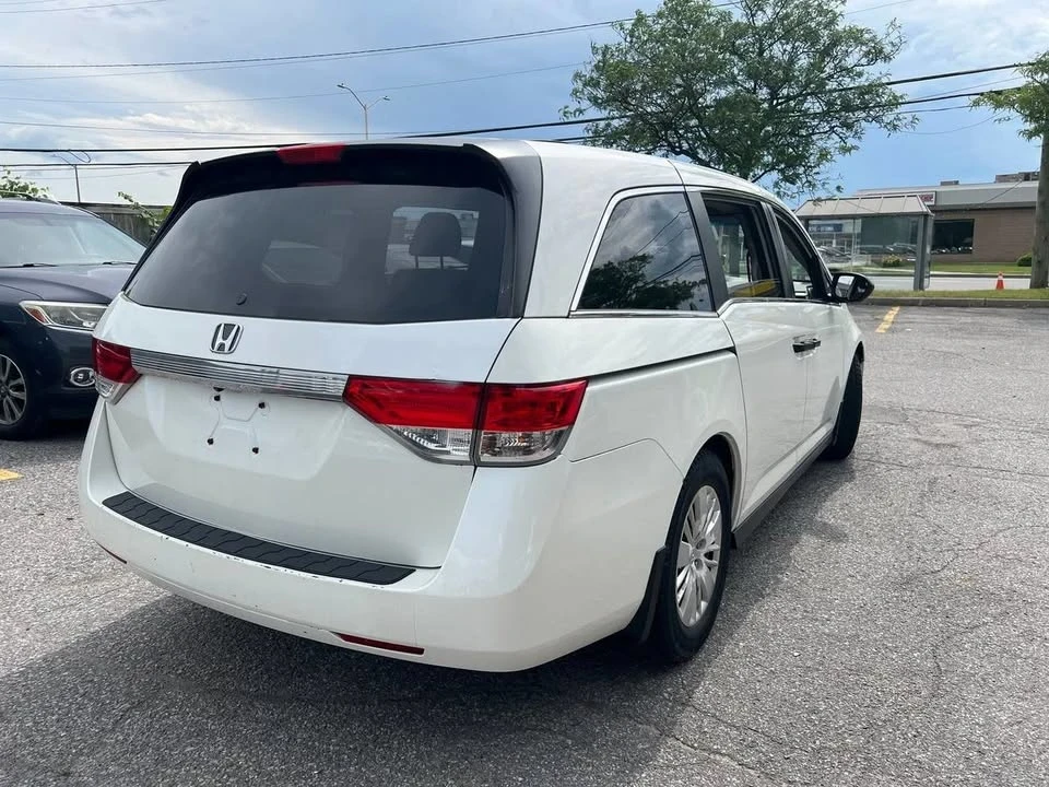 2015 Honda Odyssey - Image 2 of 13