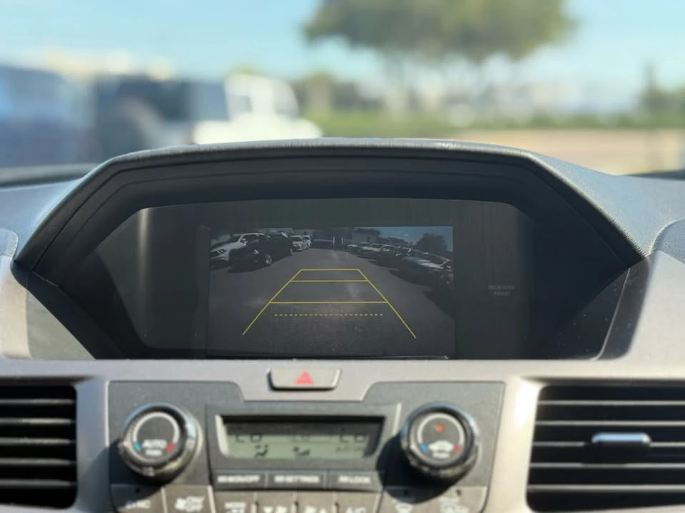 2015 Honda Odyssey - Image 10 of 12