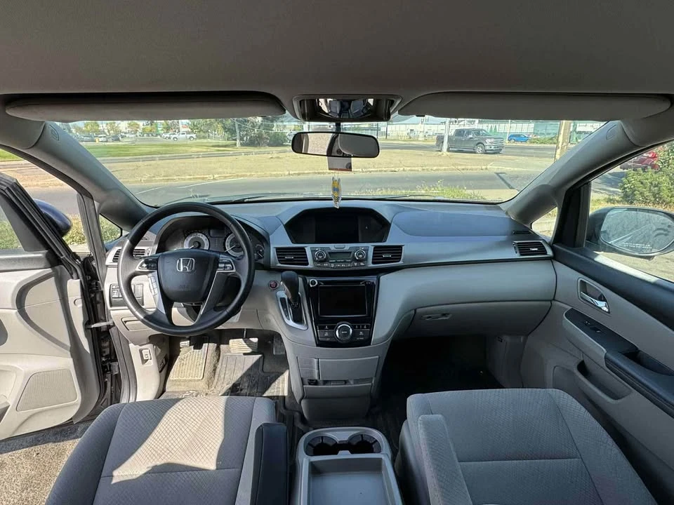 2015 Honda Odyssey - Image 8 of 13