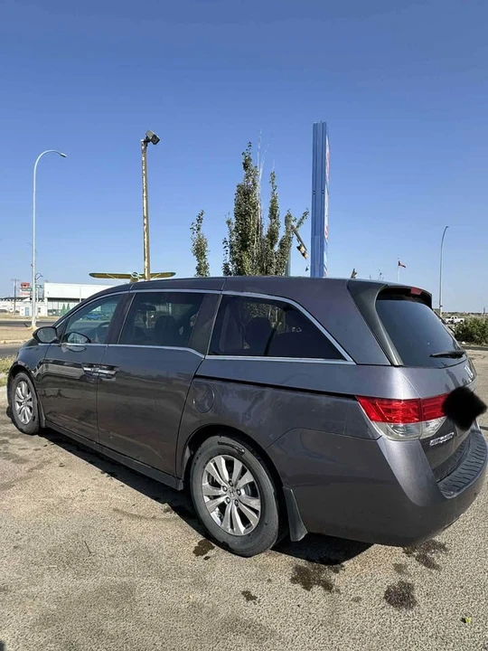 2015 Honda Odyssey - Image 4 of 13