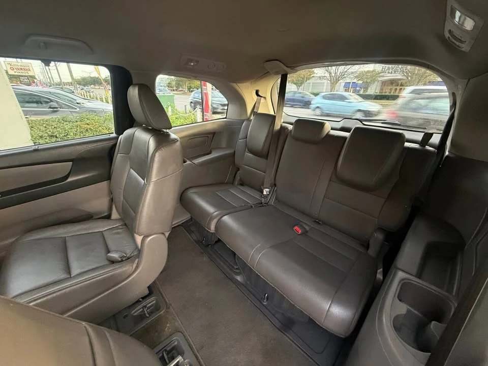 2015 Honda Odyssey - Image 11 of 16