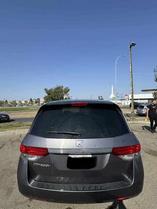 2015 Honda Odyssey - Image 6 of 13