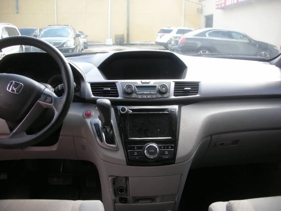 2015 Honda Odyssey - Image 8 of 8