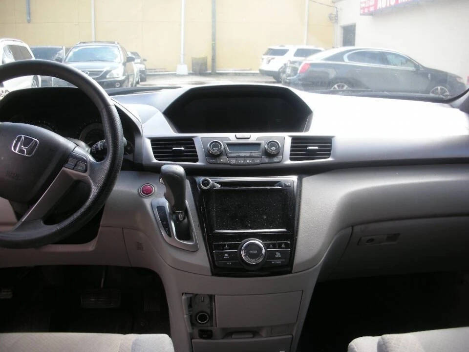 2015 Honda Odyssey - Image 8 of 8