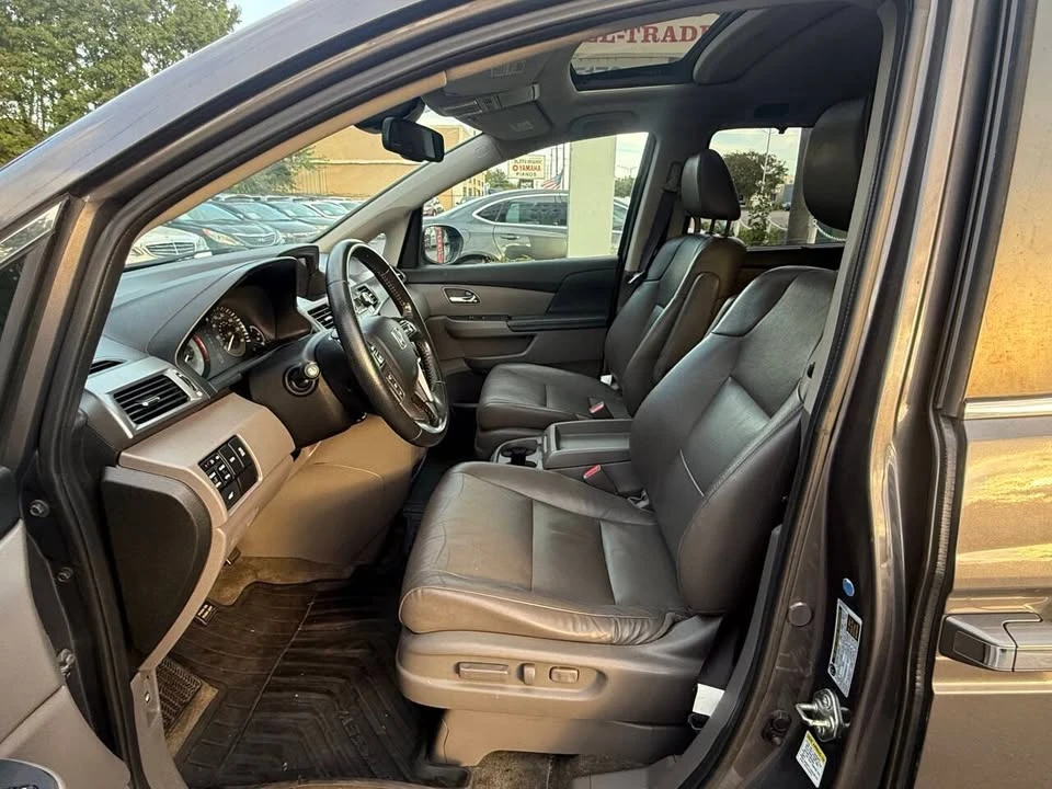 2015 Honda Odyssey - Image 8 of 16