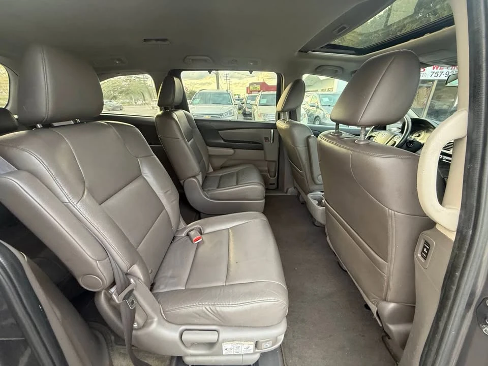 2015 Honda Odyssey - Image 12 of 16