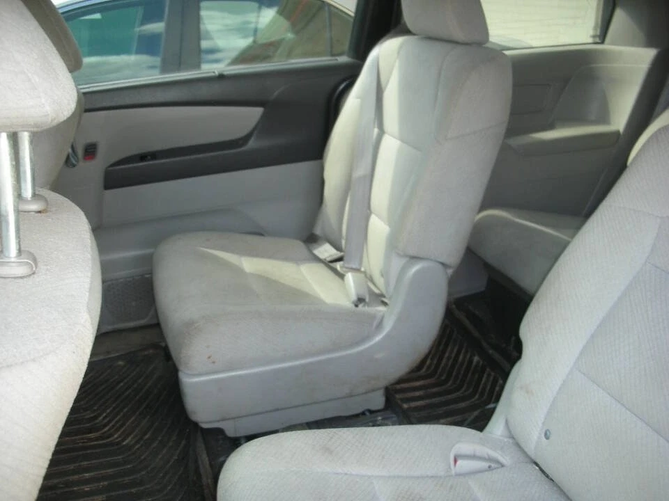 2015 Honda Odyssey - Image 6 of 8