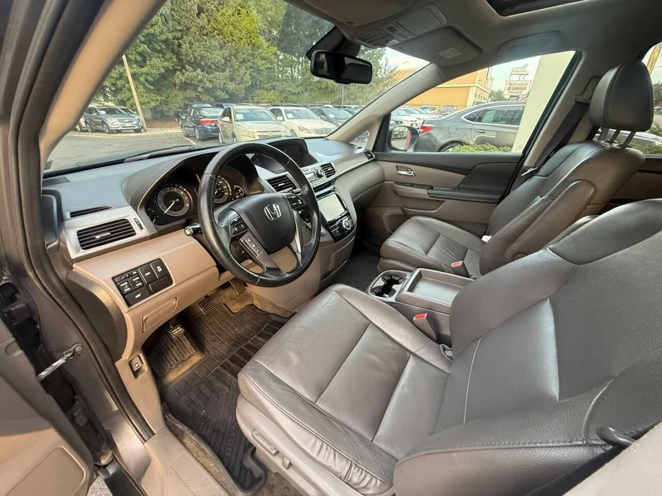 2015 Honda Odyssey - Image 9 of 16