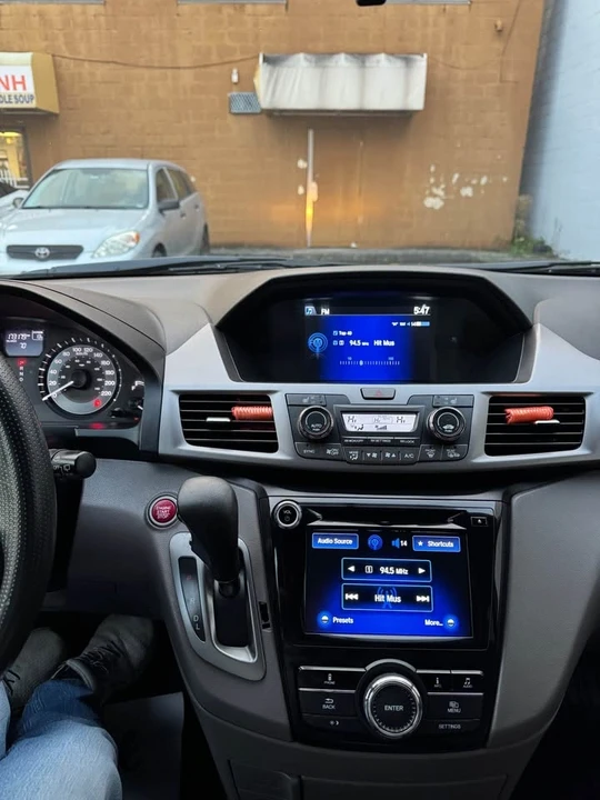 2015 Honda Odyssey - Image 5 of 11