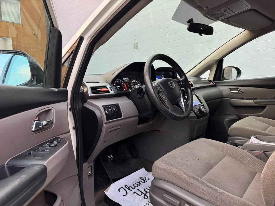 2015 Honda Odyssey - Image 6 of 11