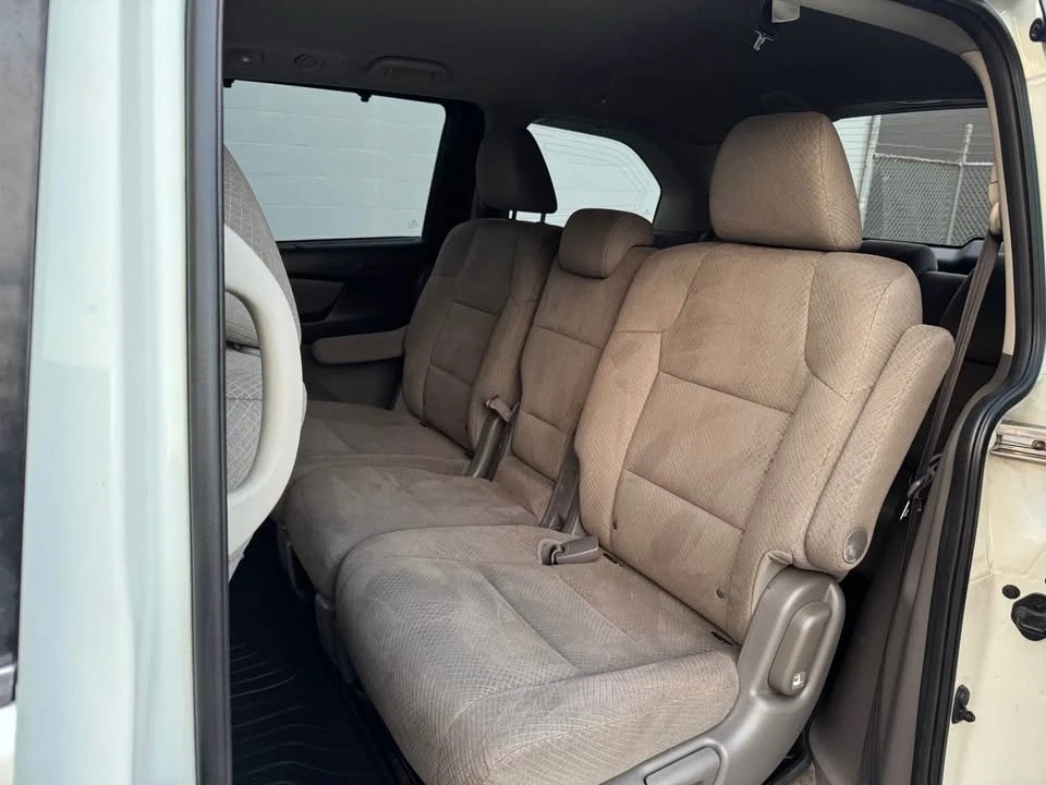 2015 Honda Odyssey - Image 9 of 11