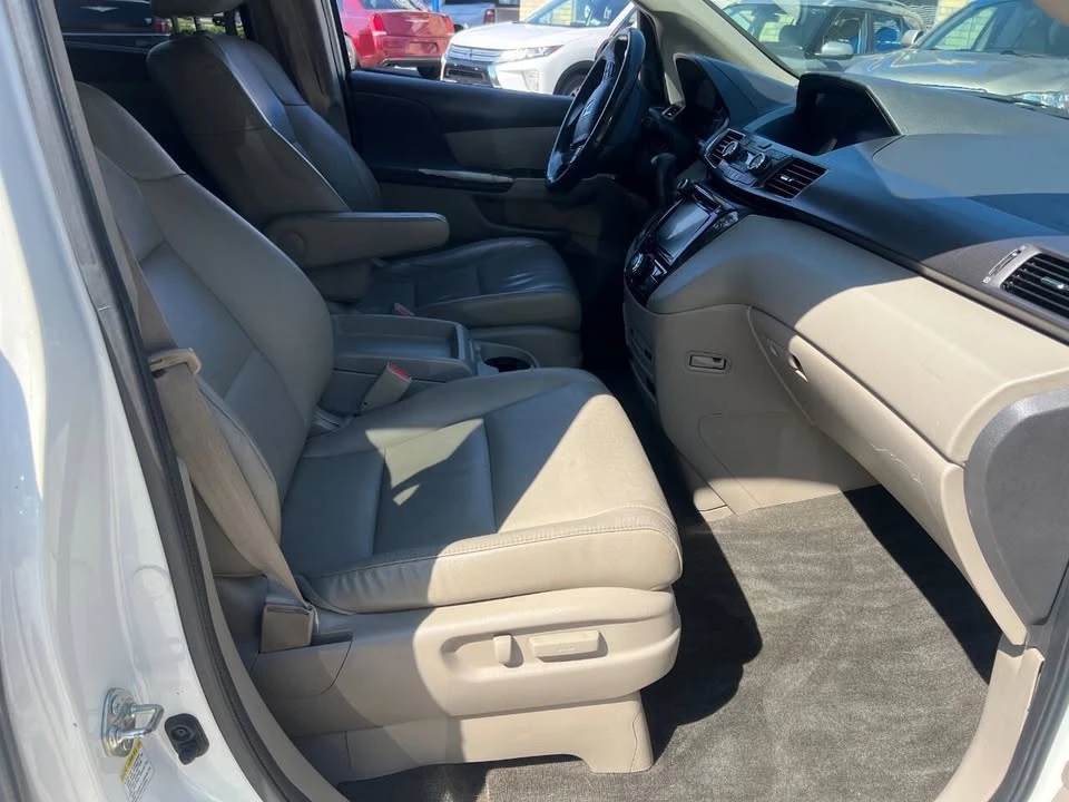 2015 Honda Odyssey - Image 17 of 20