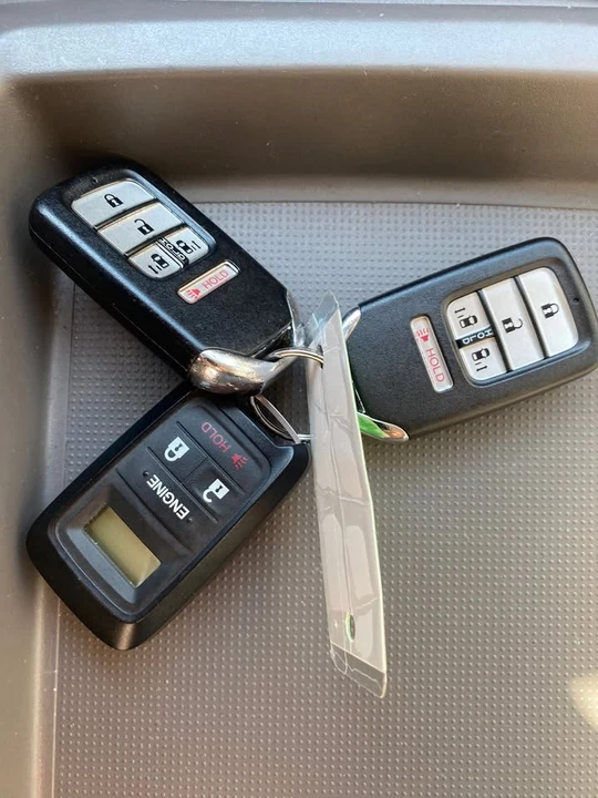 2015 Honda Odyssey - Image 11 of 17