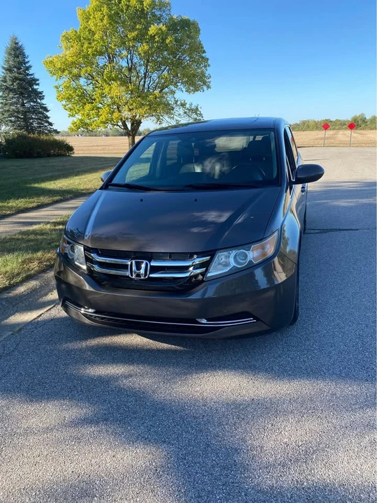 2015 Honda Odyssey - Image 2 of 12