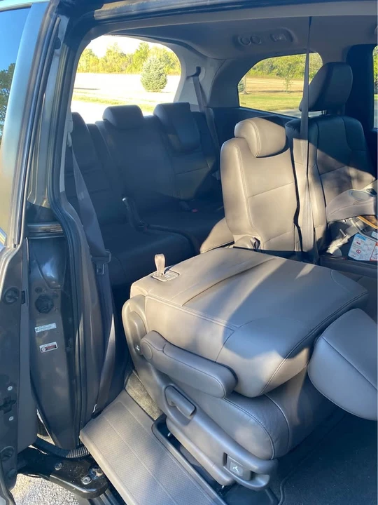 2015 Honda Odyssey - Image 5 of 12