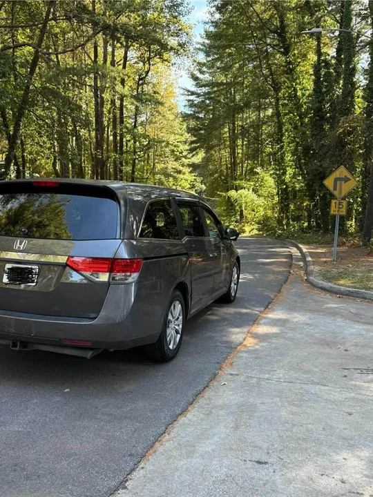 2015 Honda Odyssey - Image 8 of 16