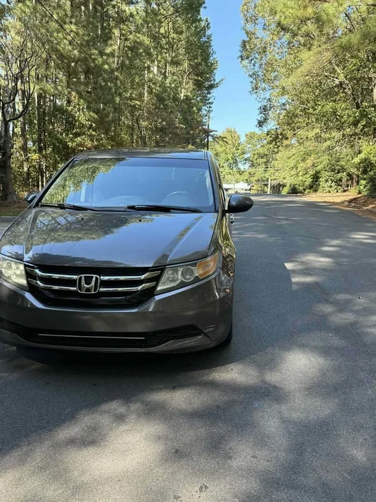 2015 Honda Odyssey - Image 2 of 16